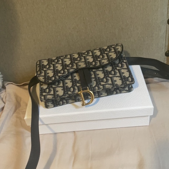 pre-owned Trotter Saddle flap belt bag - Picture 2 of 2